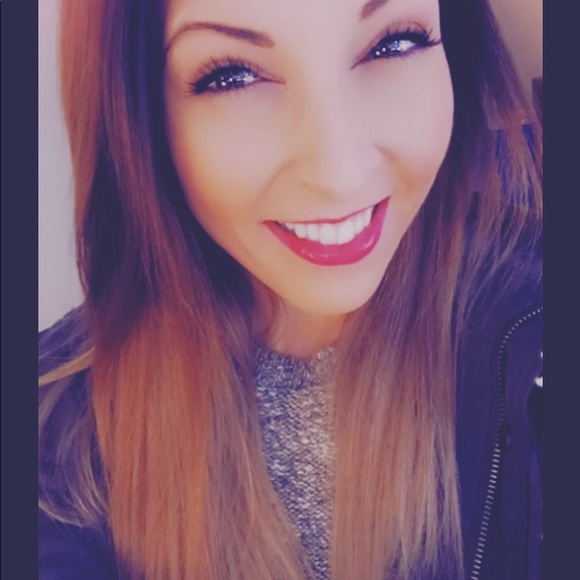 Meet your Posher, Bethany - Picture 2 of 2